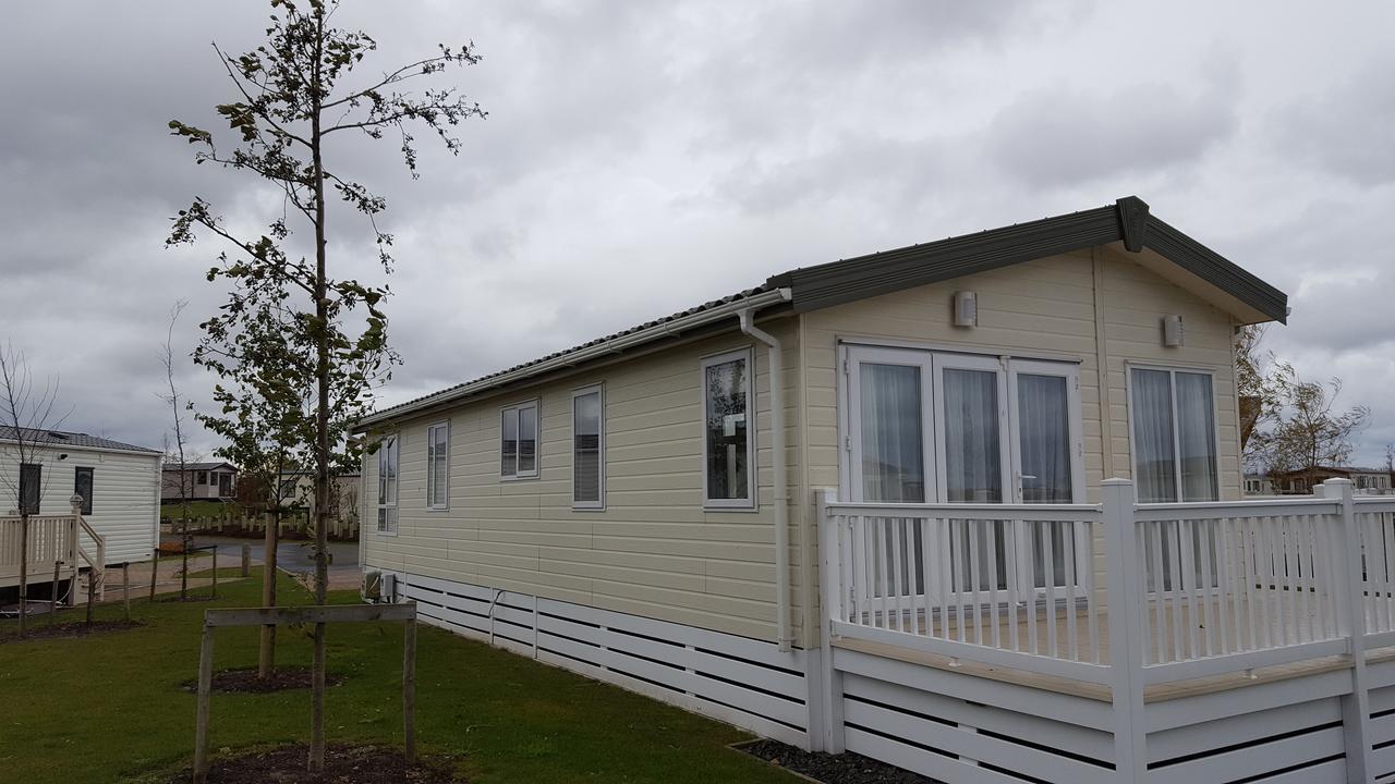 Luxury Lodge At Haggerston Castle Beal Exteriör bild